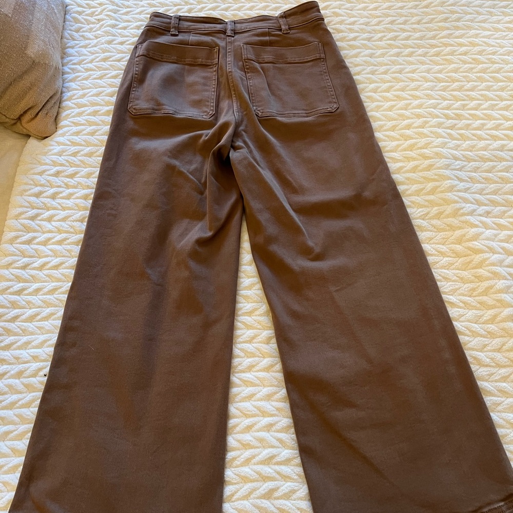 Everlane wide leg high rise cropped pant. - Picture 2 of 3